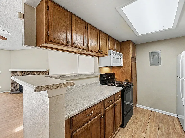 902 S Walden St #208 — Photo 9