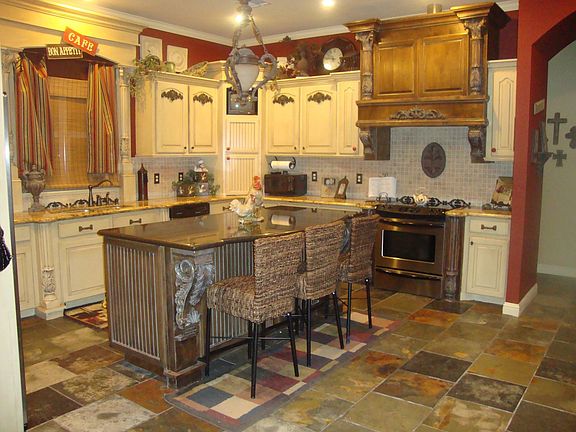 5th image of 2881 Christy Dr