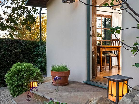 5th image of 2835 Exeter Pl