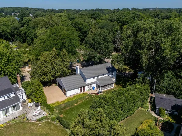 92 Cambridge Rd, Madison, WI 53704