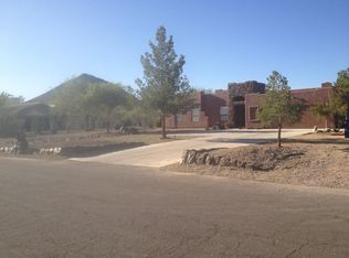 5204 W Whispering Wind Dr, Glendale, AZ 85310