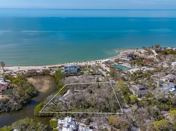 7429 Sanderling Rd, Sarasota, FL 34242