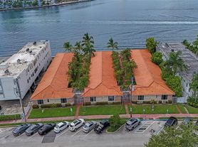 2160 Bay Dr