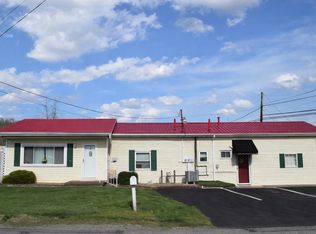 1128 3rd Ave, Chesapeake, OH 45619