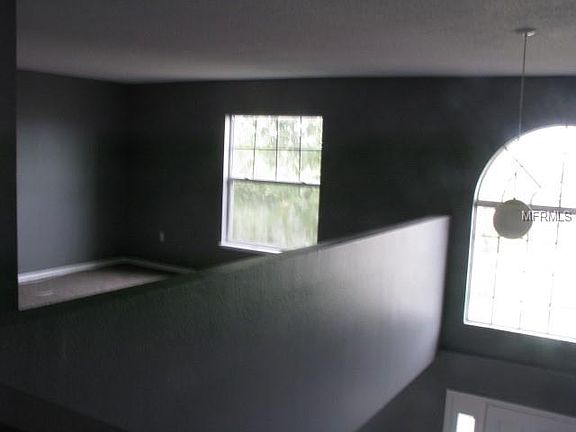 5th image of 1111 Ronlin St