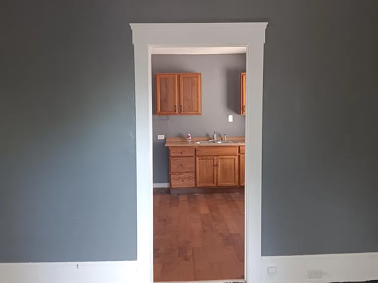 1137 E 66th St #1 — Photo 30