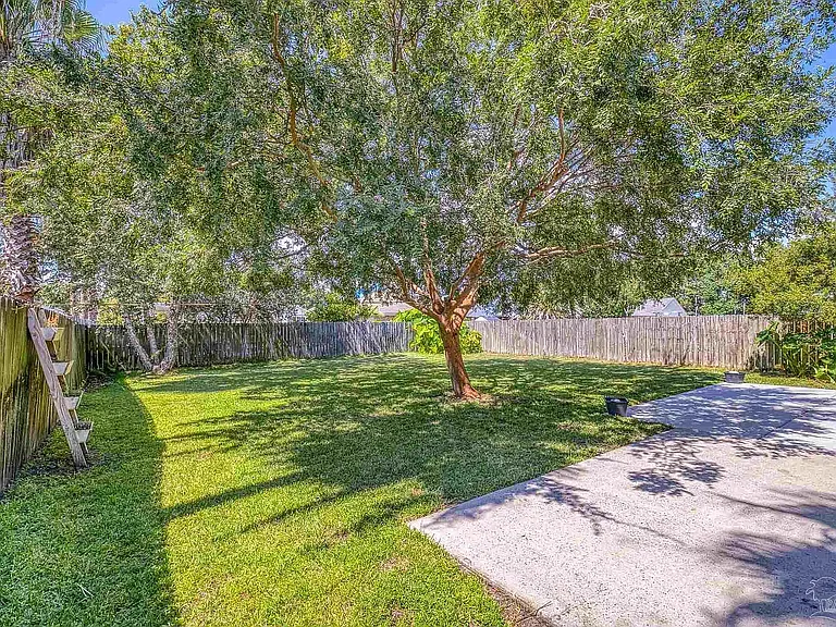 3747 Boardwalk Ct — Photo 32