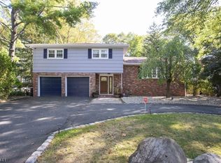 12 Hepworth Pl, West Orange, NJ 07052