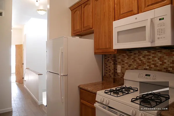 Rented by Highline Residential | media 53