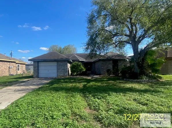 1302 S Vermont Ave, Mercedes, TX 78570