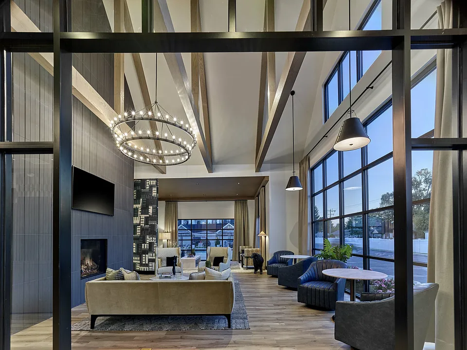 East clubroom 1