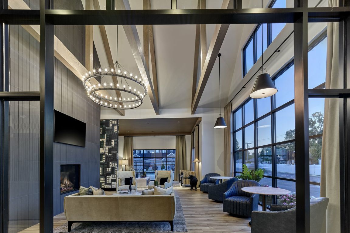 East clubroom 1