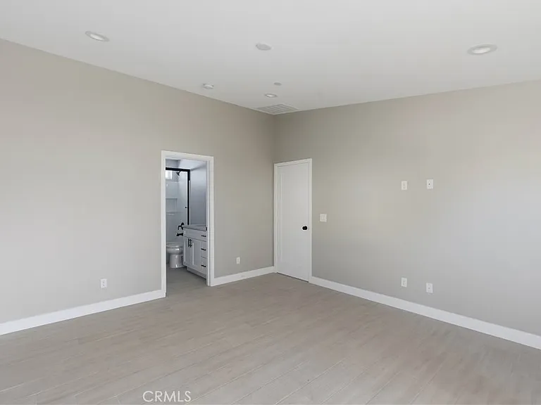 12415 Sycamore St #3 — Photo 15