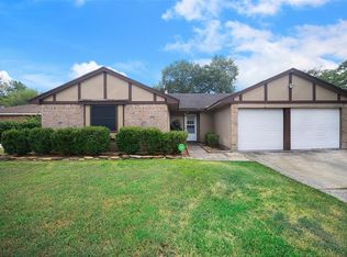 5722 Sunnygate Dr, Spring, TX 77373