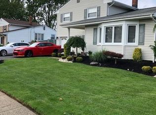 21 Flagstone Dr #84, Pt Reading, NJ 07064