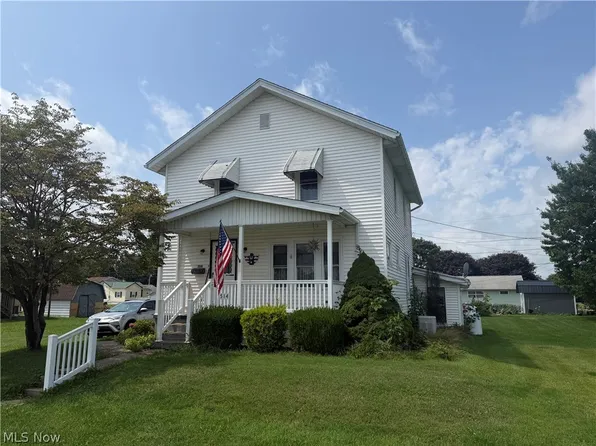 514 Barnett Ave, Newcomerstown, OH 43832