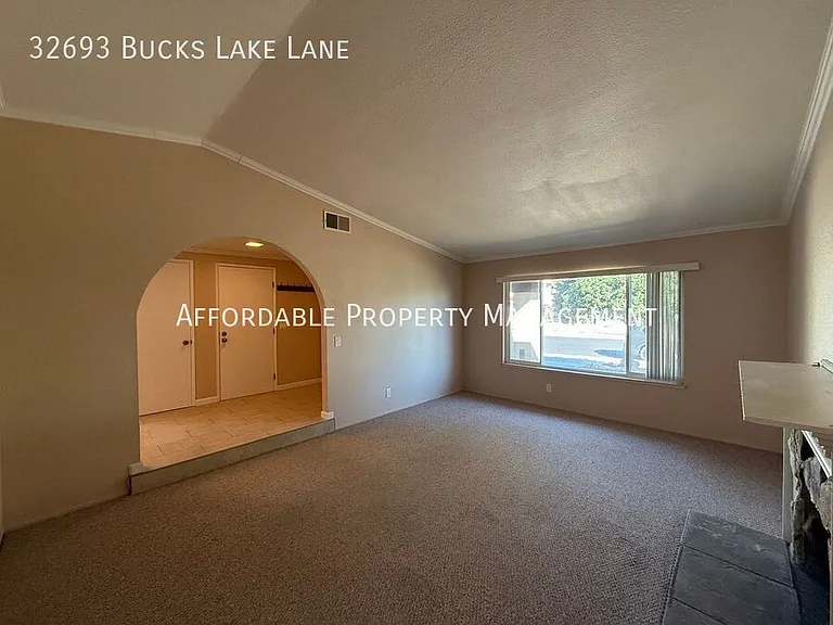 32693 Bucks Lake Ln — Photo 3