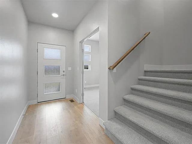 392 W Ridges Blvd #B — Photo 7