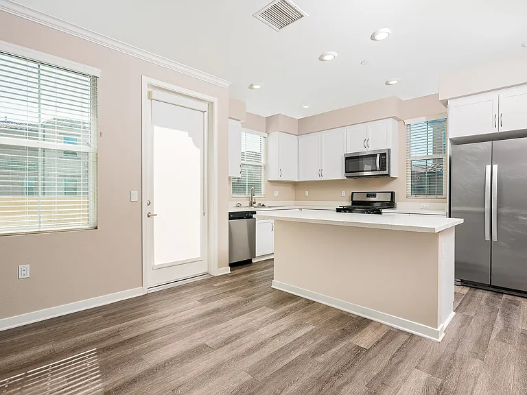 Arrow Vista Village — Photo 43