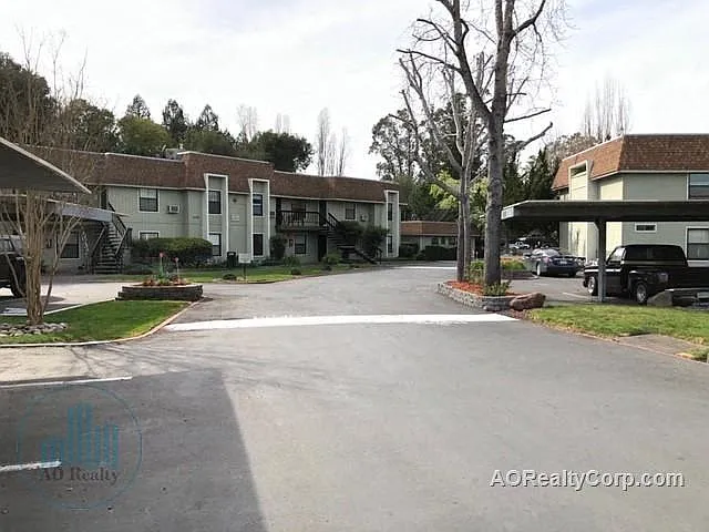 McDouall Apartments — Photo 24
