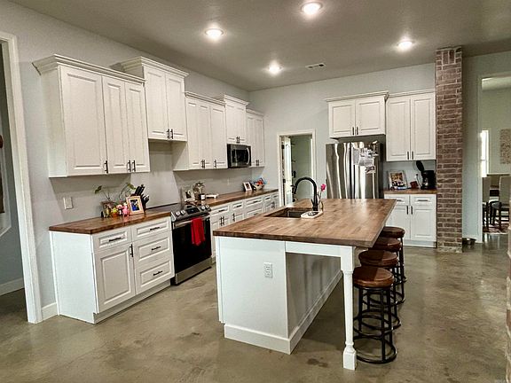 4th image of 2110 Ponderosa Dr