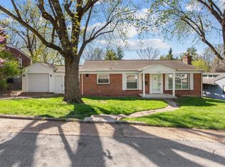 825 Moundale Dr, Saint Louis, MO 63135