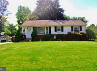 5970 Leebel Rd, East Petersburg, PA 17520