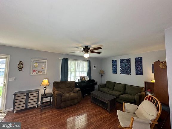 2nd image of 212 Conoy Ave