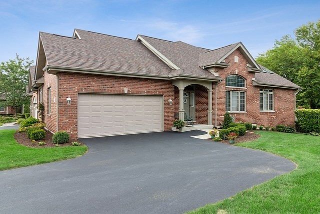 1st image of 16532 Garnet Ct