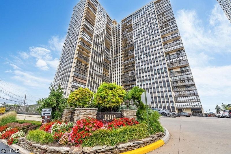 1st image of 300 Winston Dr #1405