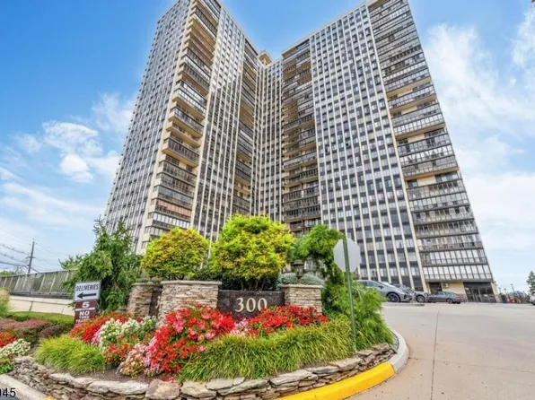 300 Winston Dr #1405, Cliffside Park Boro, NJ 07010