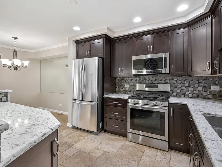 804 Spring Creek Ct — Photo 10