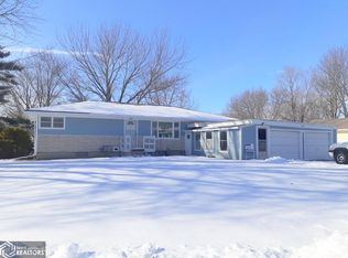 1506 Broadway Pl, Eldora, IA 50627