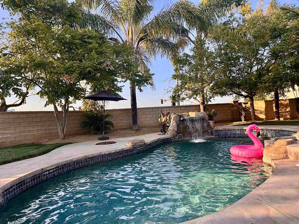 1st image of 26830 Redwood Cir