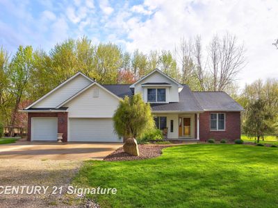 2555 E Mallard Lake Trl, Midland, MI, 48640