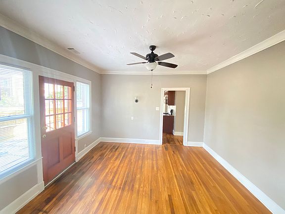 4th image of 1953 Foster Ave