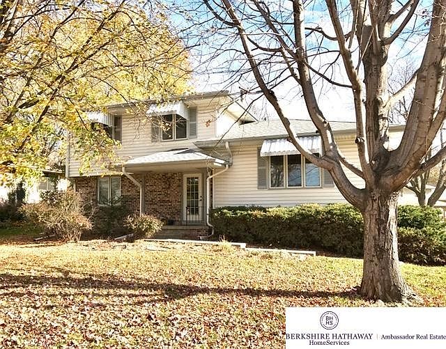 1st image of 2521 S 148th St