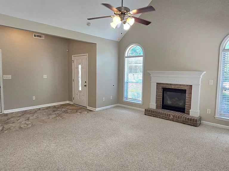 3 Castleton Ct — Photo 4