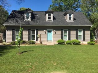 225 Pear Tree Cir, Hopkins, SC 29061