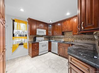 16737 109th Rd, Jamaica, NY 11433