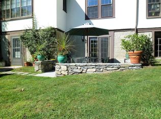 423 Purgatory Rd, Middletown, RI 02842