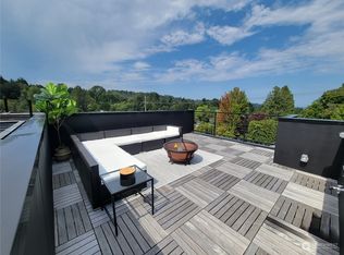 2417 SW Findlay St, Seattle, WA 98106