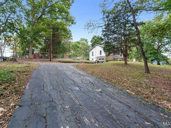 4251 Glendale Rd, House Springs, MO 63051
