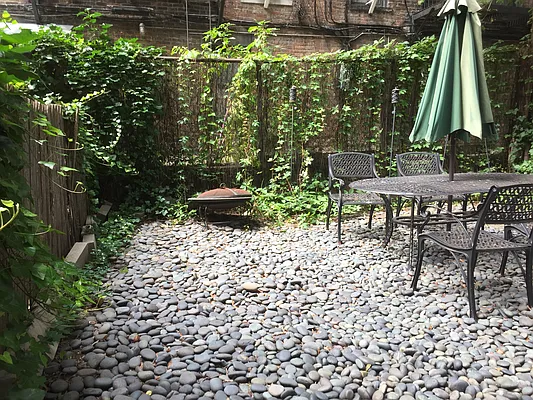 Rented by Prince Real Estate Associates LLC | media 28