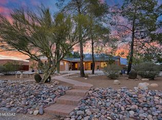 8020 N La Oesta Ave, Tucson, AZ 85704