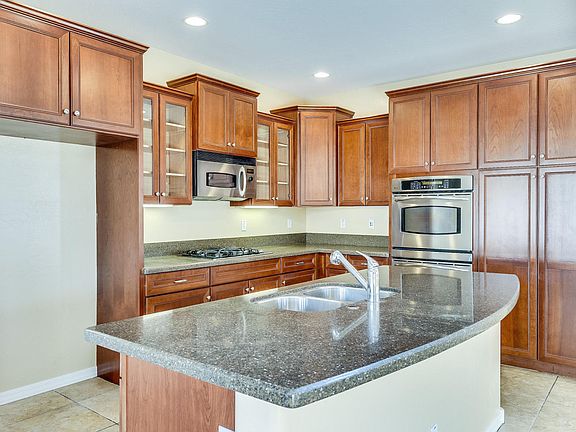 2nd image of 3834 N Acacia Way