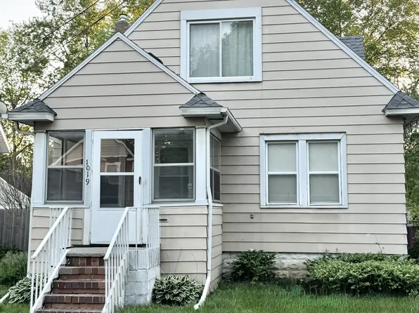 1019 N Jenison Ave, Lansing, MI 48915