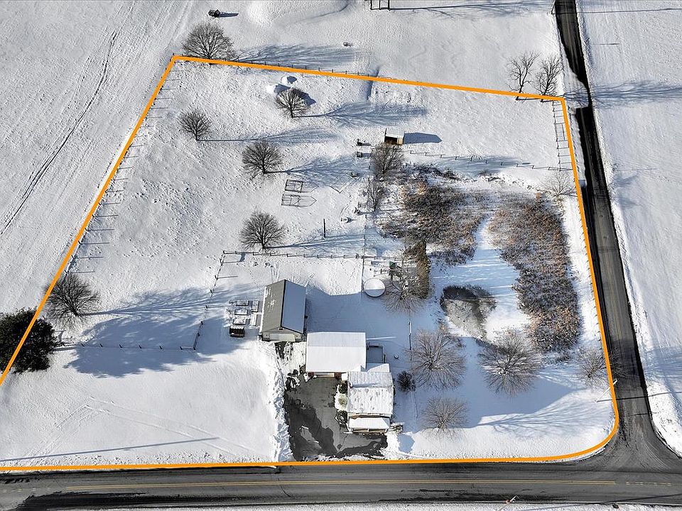 1st image of 204 W Reistville Rd