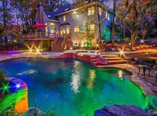 725 Wyckoff Ave, Mahwah, NJ 07430