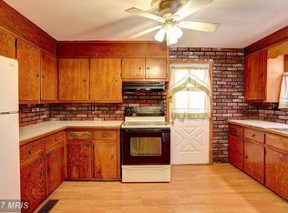 726 Seagrove Rd, Glen Burnie, MD 21060